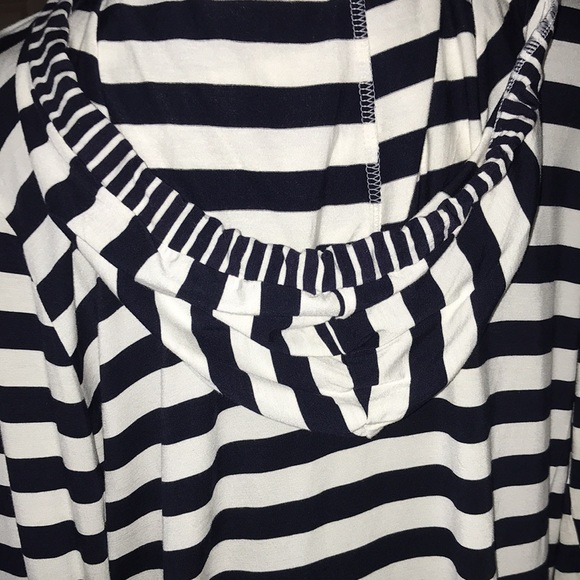 PULLOVER TOP - Picture 2 of 4